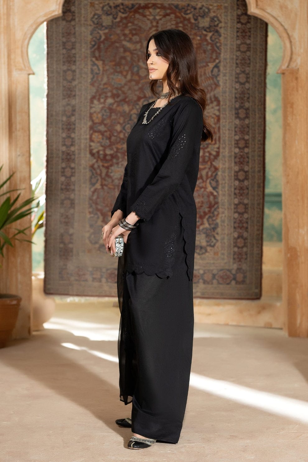 Black Pearl 3pc Dress(Farshi Shalwar)