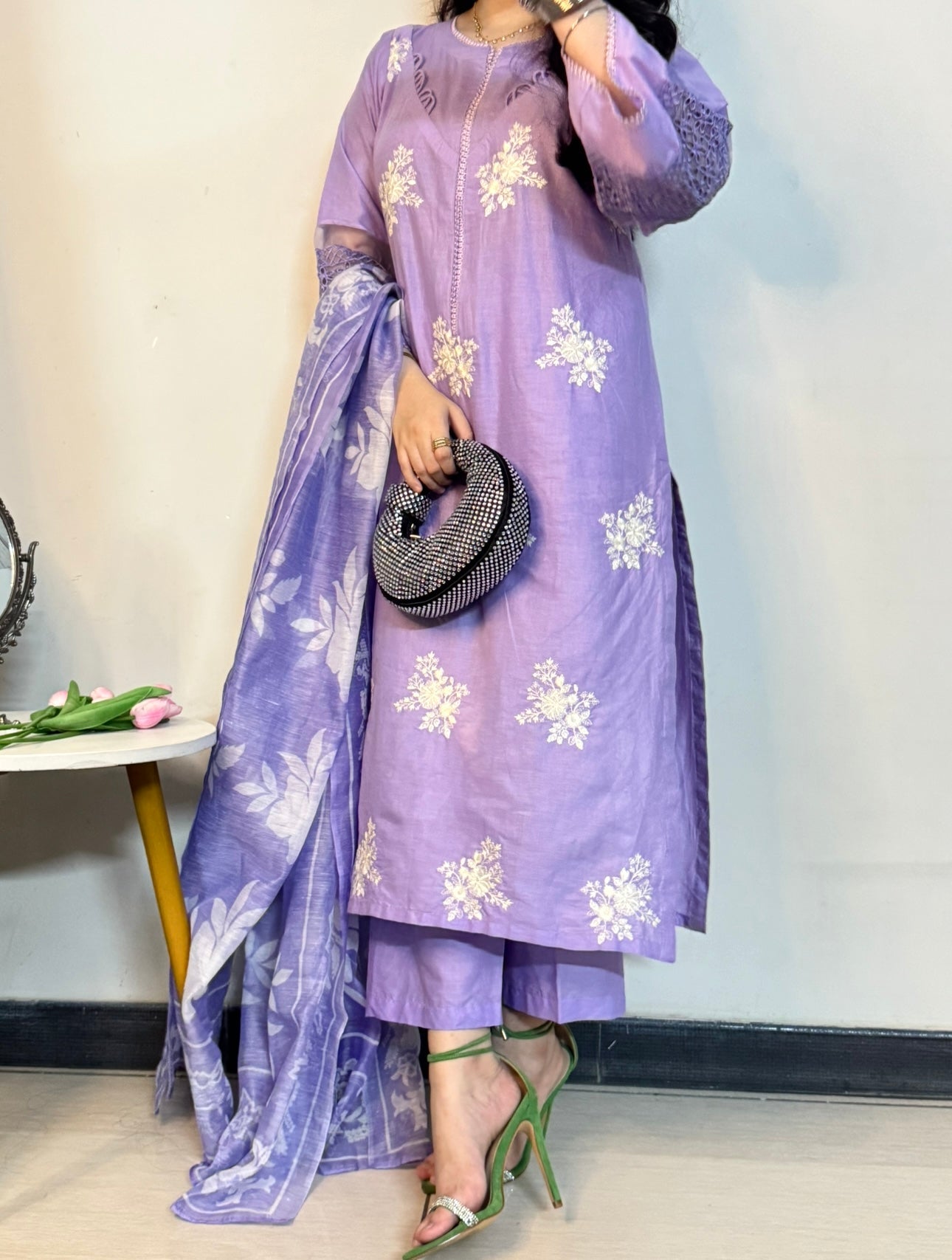 Guluna Embroidered 3pcs